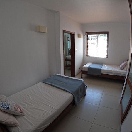 Rivière Noire Olana Blue - Beachfront Apartment מראה חיצוני תמונה