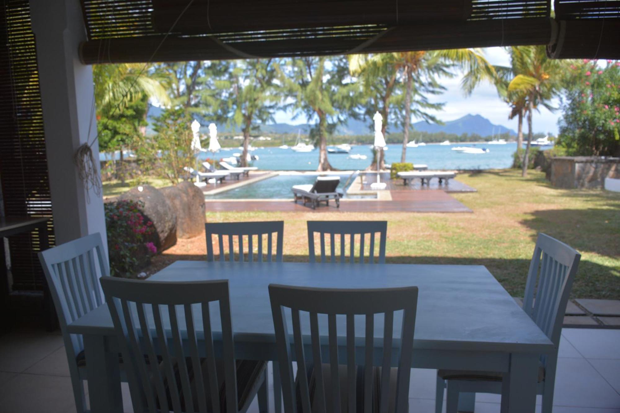 Rivière Noire Olana Blue - Beachfront Apartment מראה חיצוני תמונה