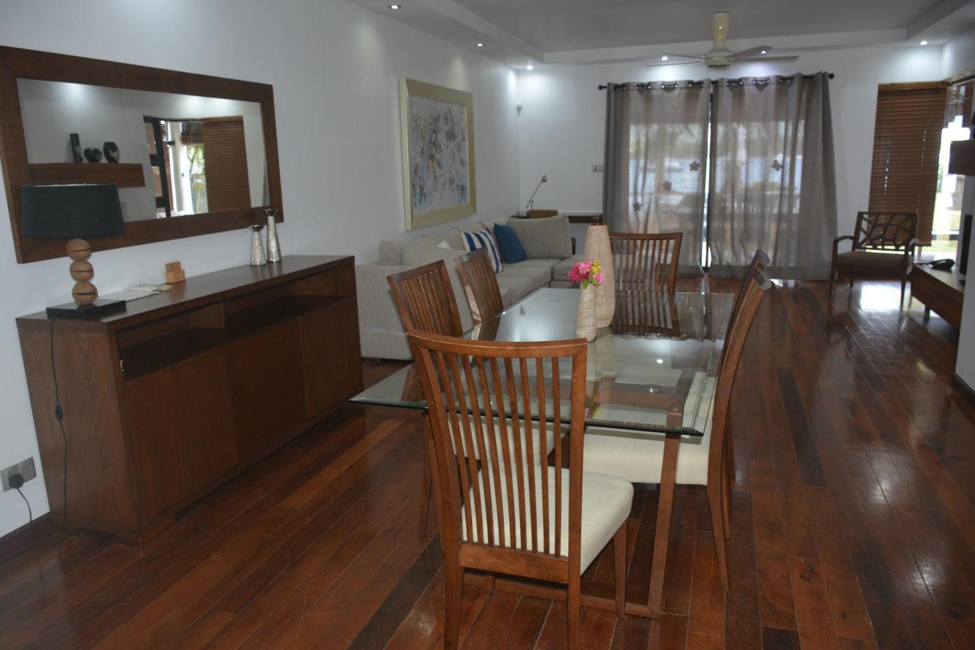Rivière Noire Olana Blue - Beachfront Apartment מראה חיצוני תמונה