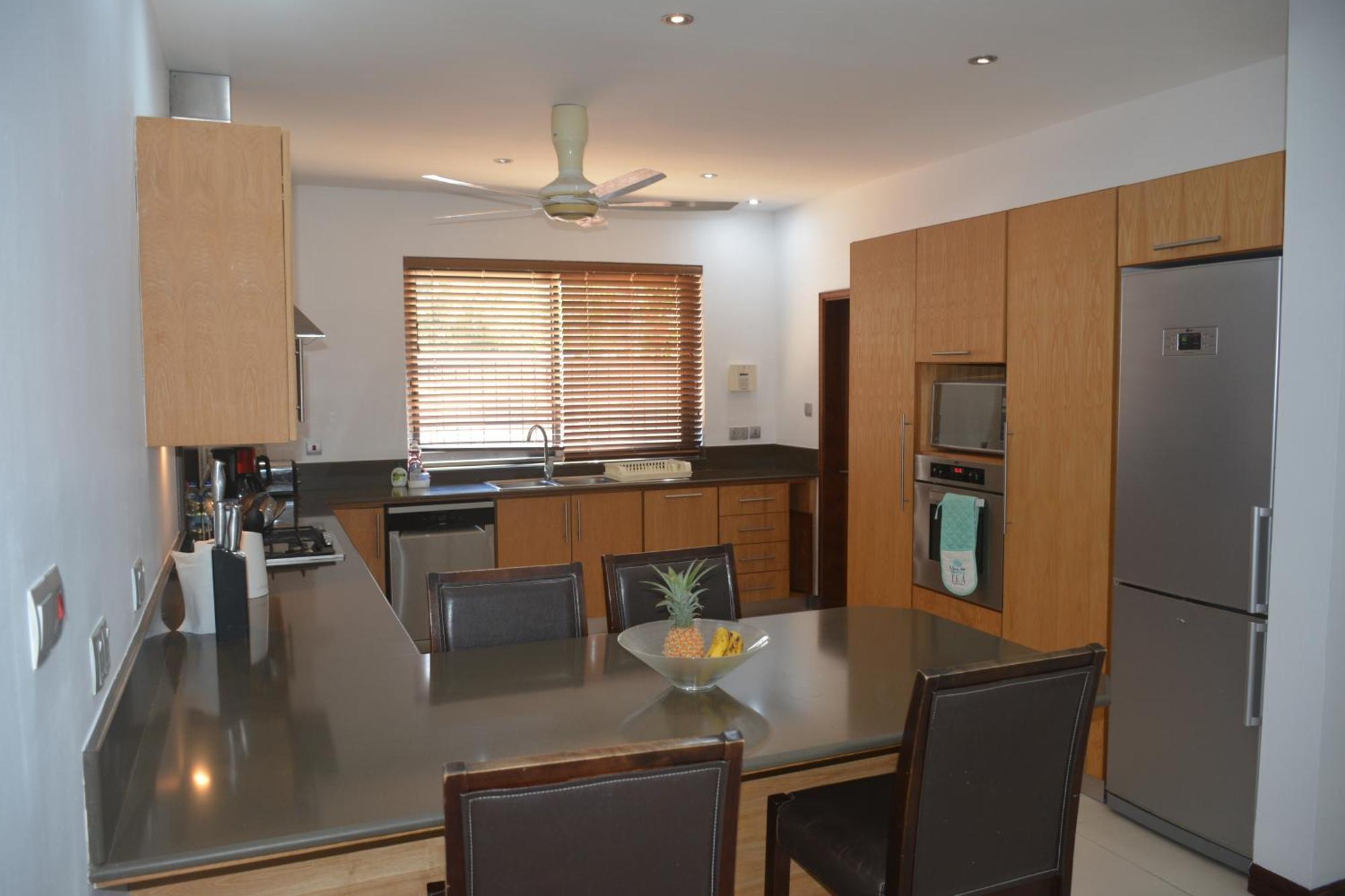 Rivière Noire Olana Blue - Beachfront Apartment מראה חיצוני תמונה